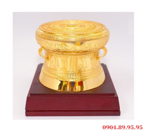 Trống đồng mạ vàng - Quà Tặng Lộc Vinh - Công Ty TNHH Thương Mại Và Dịch Vụ Lộc Vinh